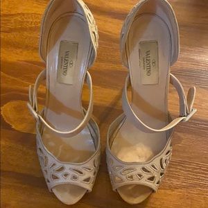 Valentino shoes( authentic) no trade no refund
